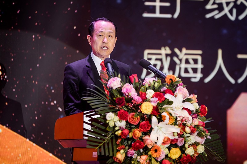 同心筑夢,攜手奮進——聯(lián)橋集團2019感恩年會隆重舉行