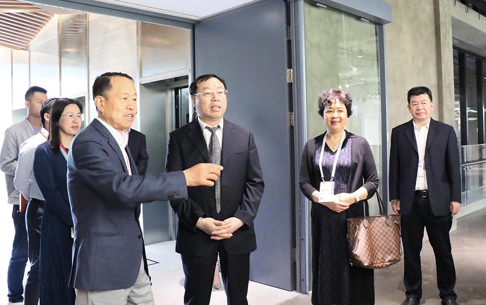 山東省委統戰部常務副部長趙強到聯橋集團調研