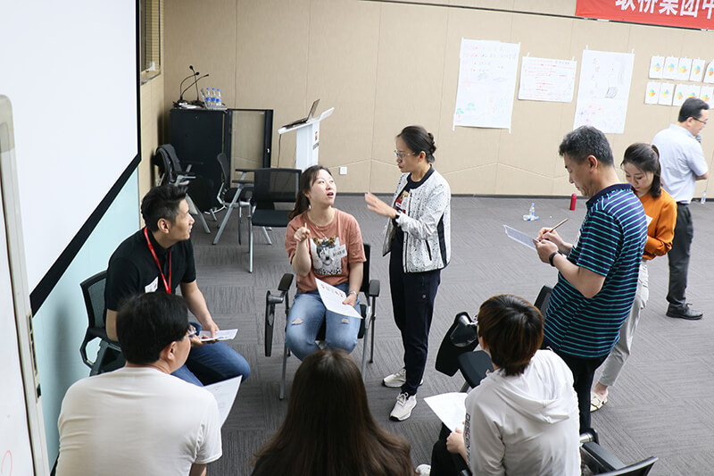 打造卓越領(lǐng)導(dǎo)力,全力沖擊新目標(biāo)(圖12) 打造卓越領(lǐng)導(dǎo)力,全力沖擊新目標(biāo)(圖12)