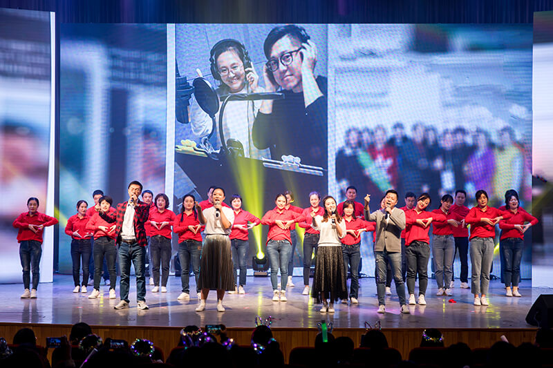 歡欣鼓舞迎新春,滿懷豪情攀高峰 | 聯橋集團2020迎新春聯歡晚會激情開演(圖23)