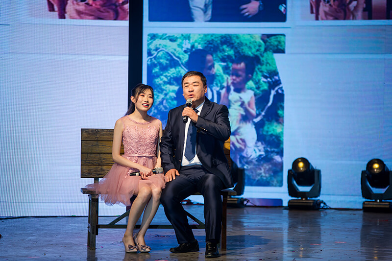 歡欣鼓舞迎新春,滿懷豪情攀高峰 | 聯橋集團2020迎新春聯歡晚會激情開演(圖27)